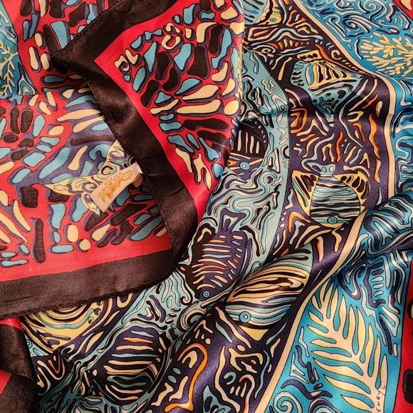 Hermes 100% silk scarf red/blue/black - Picture 5 of 9